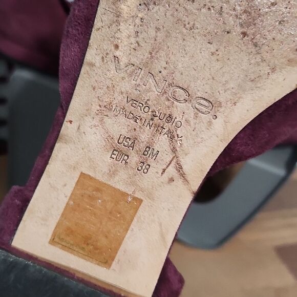 SIZE 8 | Vince Demaris Pointed Suede Flats - Picture 4 of 7